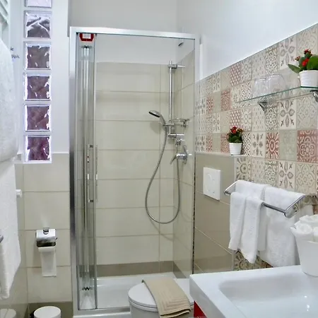 Gmaison Affittacamere 2*